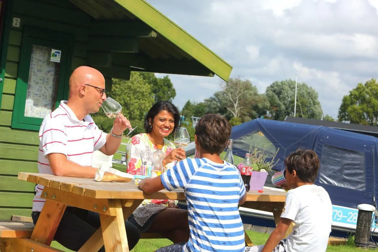 Camping Recreatiepark Aalsmeer Campsite